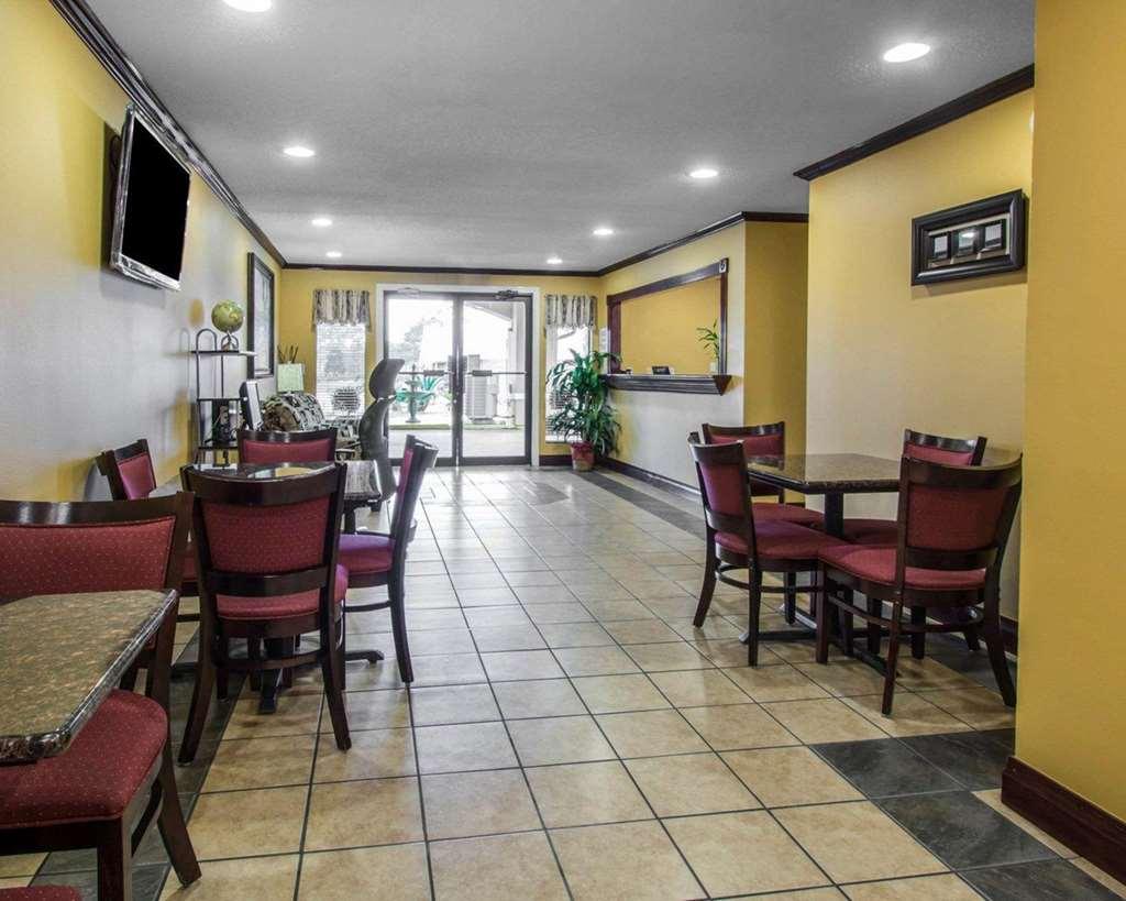 Econo Lodge Defuniak Springs I-10 Restaurant photo